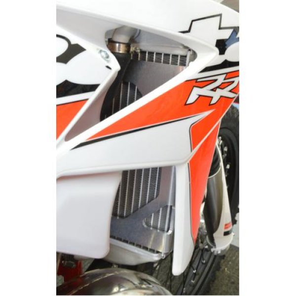 画像4: EE ラジエターブレース【BETA(18-19)125/200RR用】 (4)