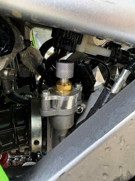 画像2: HIVOLT KLX230 手動アイドル調整ネジ (2)