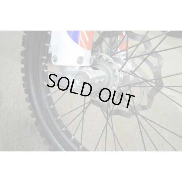 画像2: EE ロワーライトフォークレッグガード【KTM/Husqvarna/GASGAS/Sherco用】 (2)